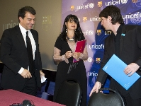 2010-03-11_MESSI_UNICEF_014.jpg