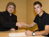 2010-08-06_FIRMA_CONTRATO_ABRAHAM_MINERO_003.jpg