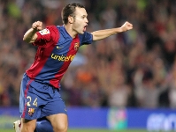 Iniesta, celebrando el 1-1 en el Camp Nou de la temporada pasada.