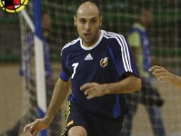 Victoria con dos goles de Javi Rodrguez (14-2)