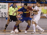 FCB Mobicat-Marfil: derbi dinteressos oposats