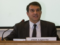 Laporta alienta a los futuros periodistas