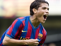 Dos Santos celebra el seu gol contra el Lleida. Fotos: lex Caparrs