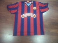 La camiseta que recibirn los aficionados que viajen a Colonia. Foto: FCB