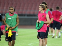 Final Asia training for Alves and  Hleb
