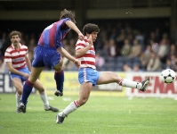 Les fotografas corresponden al Bara Atltic-Granada jugado en el MiniEstadi el 14 d'abril de 1984. Fotos: Arxiu FCB.