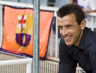 Juan Carlos Unzu, momentos antes de empezar el partido entre el Bara B y el Numancia. Fotos: lex Caparrs-FCB.