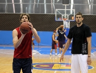 Els germans Gasol, a la ciutat esportiva Joan Gamper. Foto: Miguel Ruz-FCB