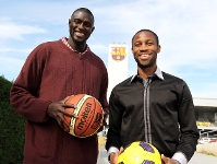 Ndong y Keita en un momento del encuentro en la Ciudad Deportiva. Foto: Miguel Ruiz - FCB.