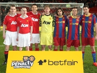 Els participants d'El Repte del Penal, a Old Trafford