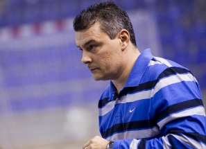 Pascual, durant el partit amb l'Arrate. Foto: lex Caparrs-FCB