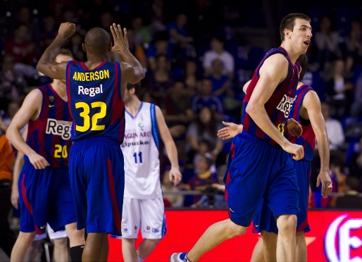 Lderes de la fase regular (81-55)