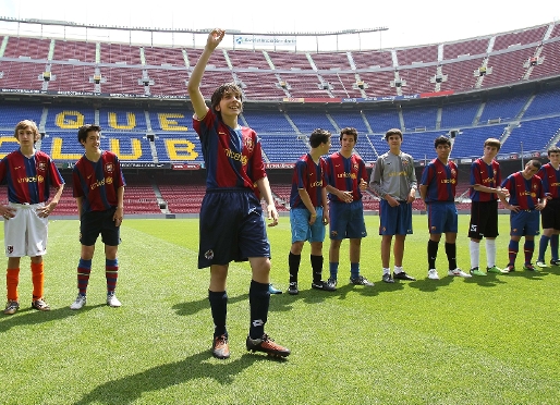 Los socios del FC Barcelona saliendo al Camp Nou para disputar la fnal de la Liga de Socios. Foto: Archivo FCB