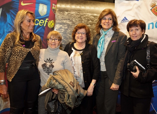 Las veteranas que jugaron en el primer equipo de ftbol femenino del FC Barcelona. Foto: German Parga