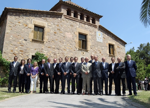 Rosell, con la Junta Directiva el da de su toma de posesin como presidente del Bara. Foto: Arxiu FCB