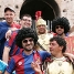 Els afores del Coliseu han estat envats pel pblic barcelonista.